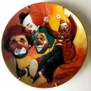 Vintage Collectables  clowns porcelain decorative Plate